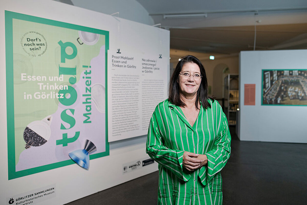 Kuratorin Ines Haaser in der Sonderausstellung Prost Mahlzeit!, Foto: Pawel Sosnowski