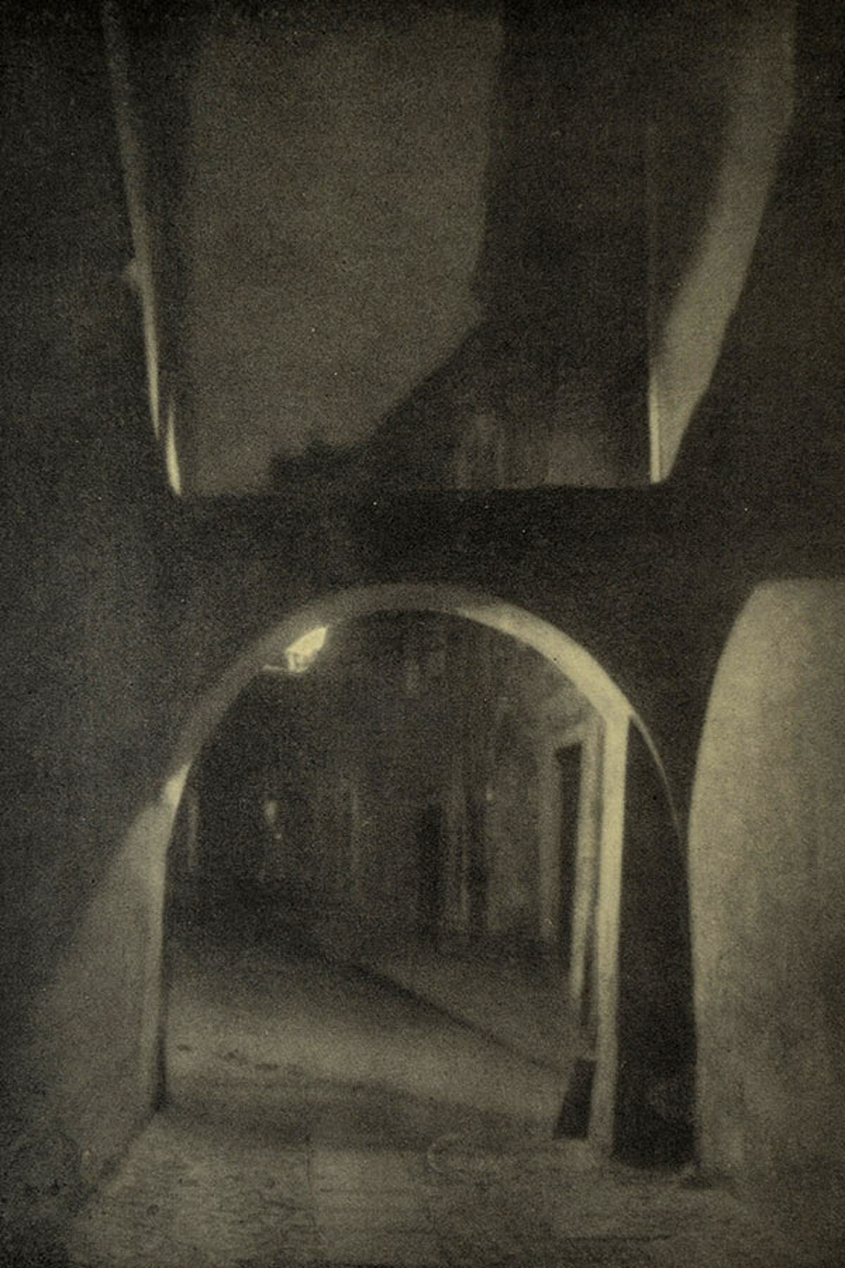 Herbert Heimann (1897–1970), Die Krebsgasse in Görlitz, 1925, Fotografie , © Robert B. Heimann Görlitz